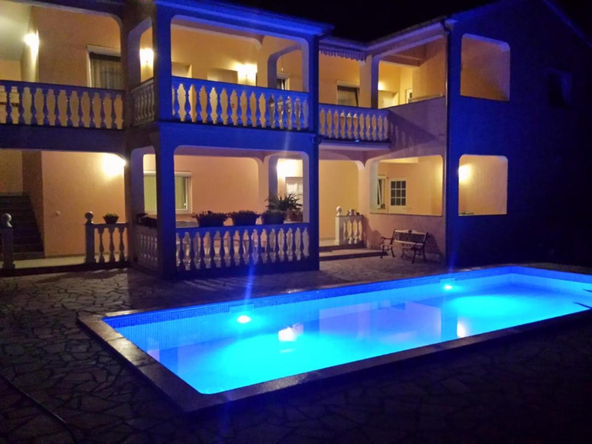 Haus Delphin Apartment Porec Exterior photo