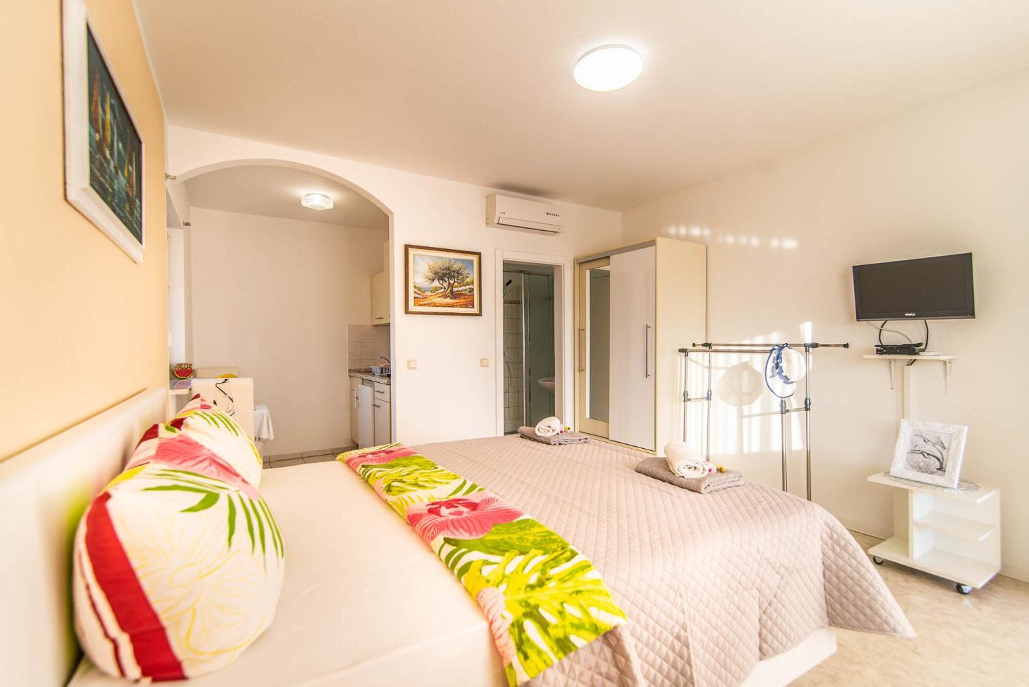 Haus Delphin Apartment Porec Exterior photo